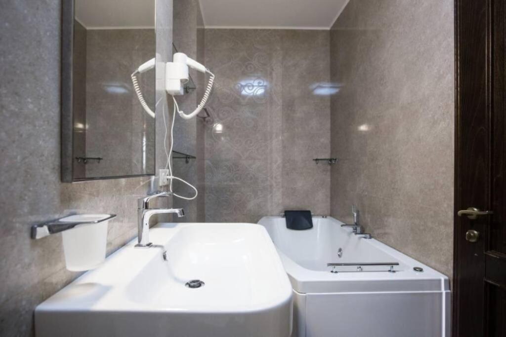 Cozy 3Rooms Apartment Avlabar Top Tbilisi ภายนอก รูปภาพ